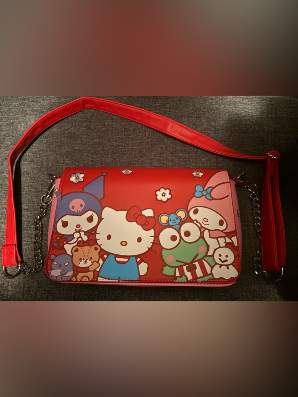 Loungefly Red Hello Kitty & Friends Crossbody Bag with Chain Strap - Picture 1 of 3